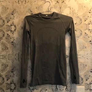 Lulu lightweight long sleeve